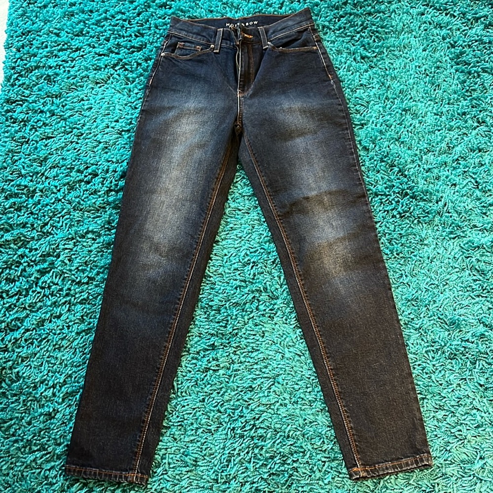 Mott & Bow Mom Jeans